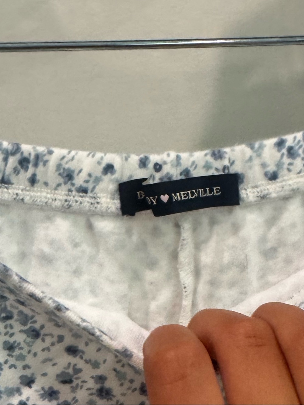 Brandy Melville Blue and White Ditsy Floral Tank and Shorts Set - Picture 8 of 9